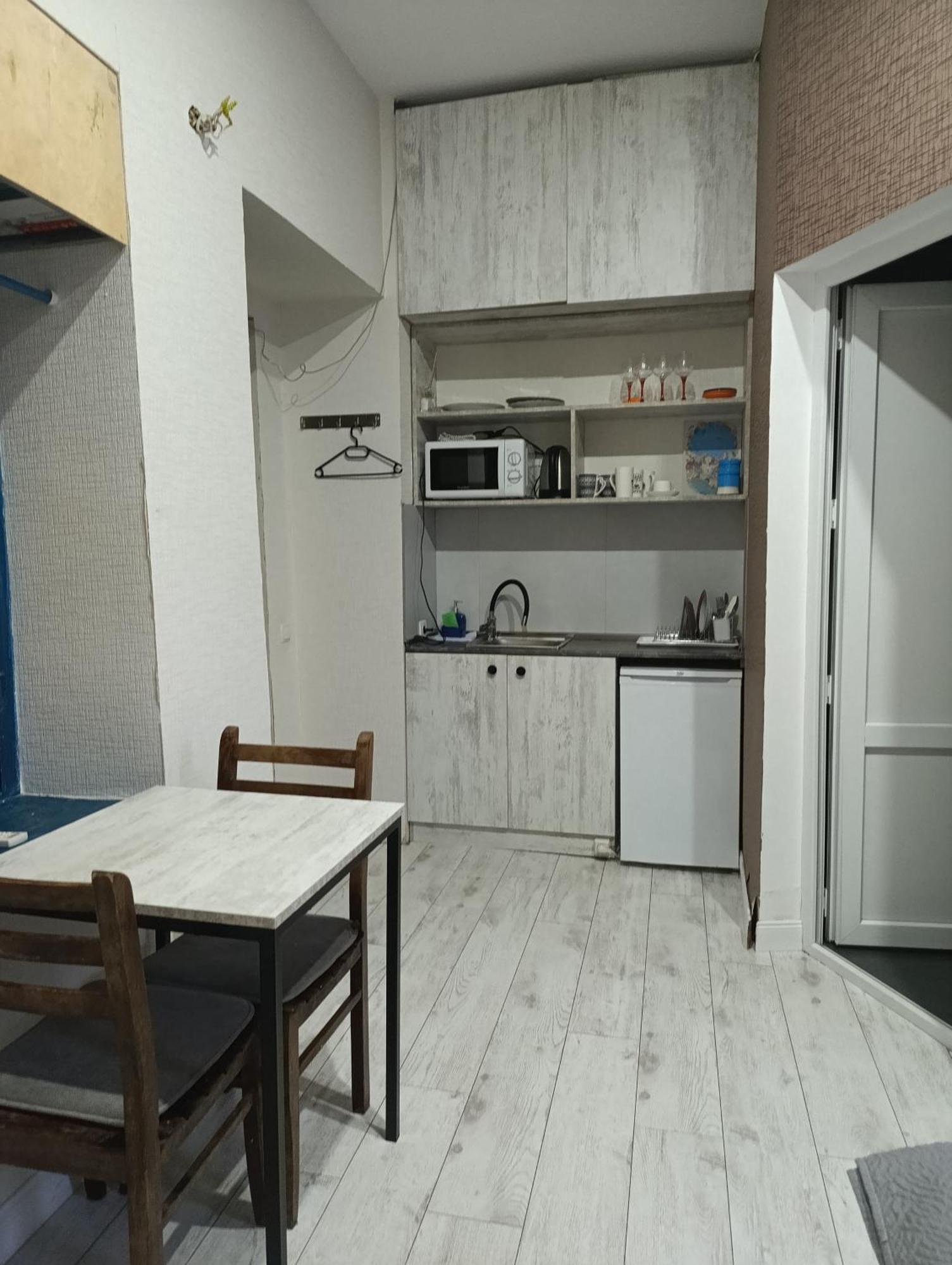 Nino'S Apartment In The Center Of Tiflis Exterior foto